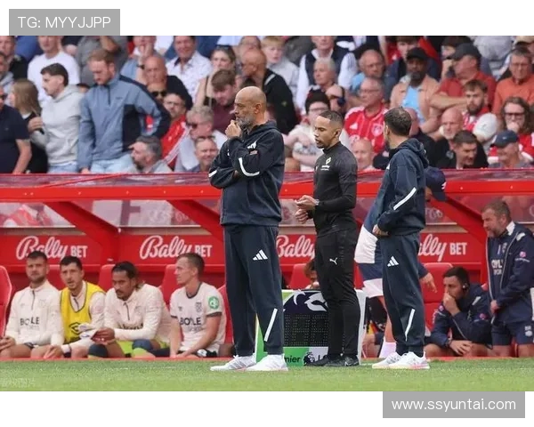 英超第一位主教练下课的原因与历史意义